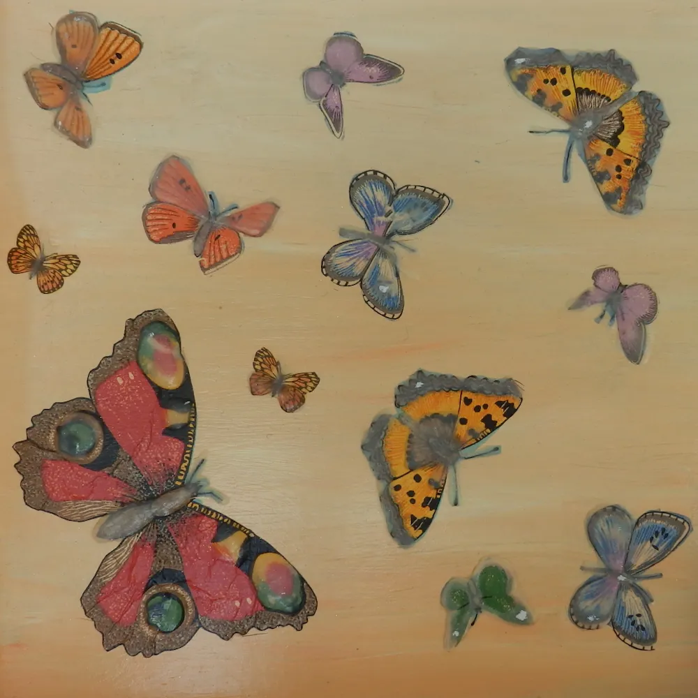 Schmetterlinge auf Sperrholzboden mit Lack & Leim